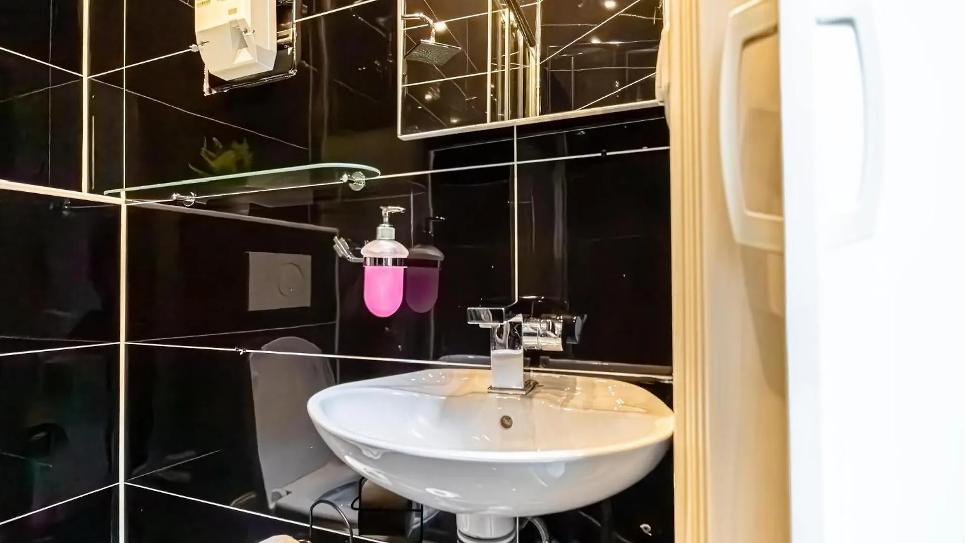 Modern Apartment Suitable For Longstays Wien